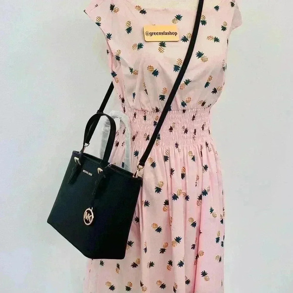 Michael Kors XS Jet Set Travel Carryall Top Zip Tote Black - Picture 11 of 11